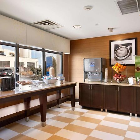 Hampton Inn Boston/Braintree Exterior photo